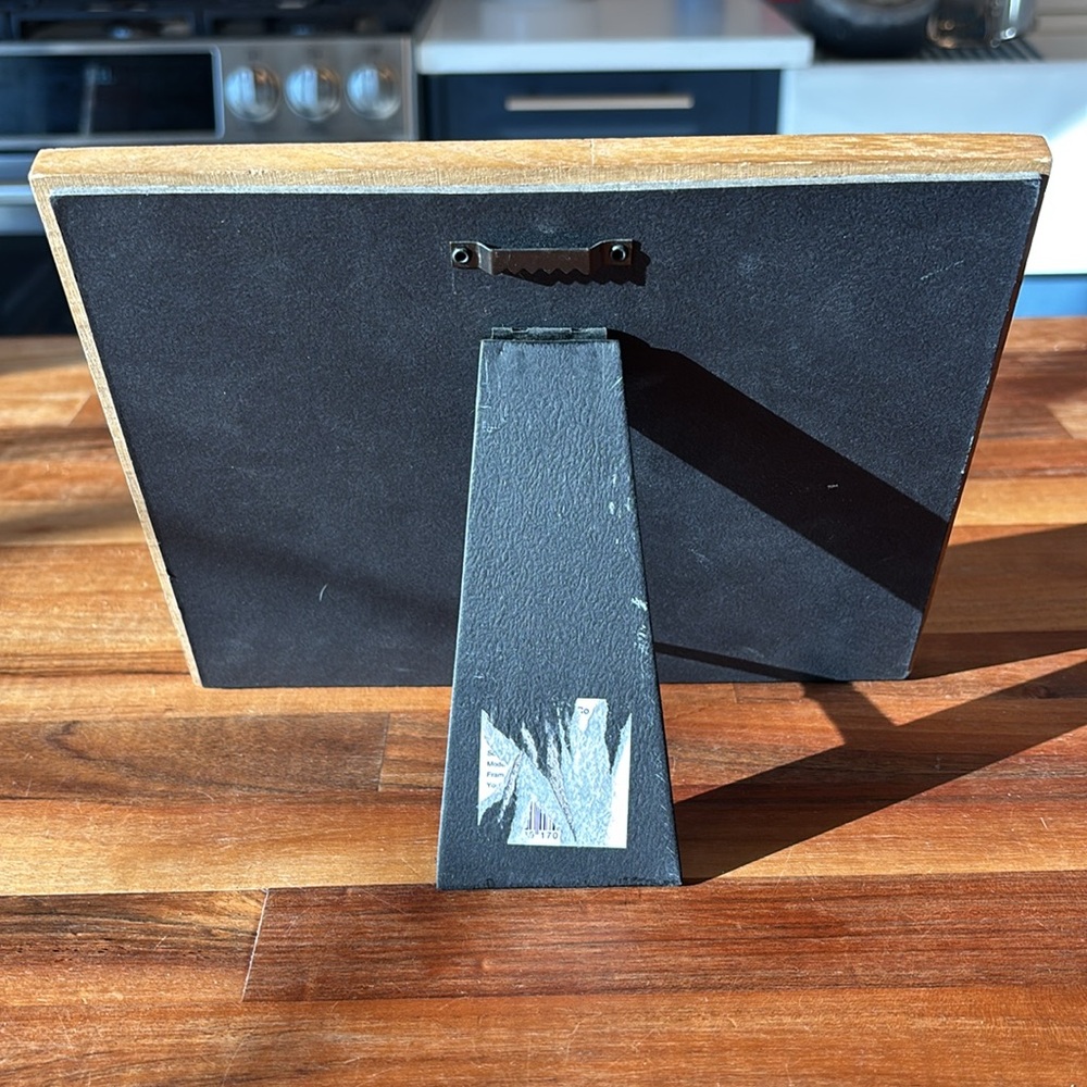 Picture frame - Picture 2 of 4